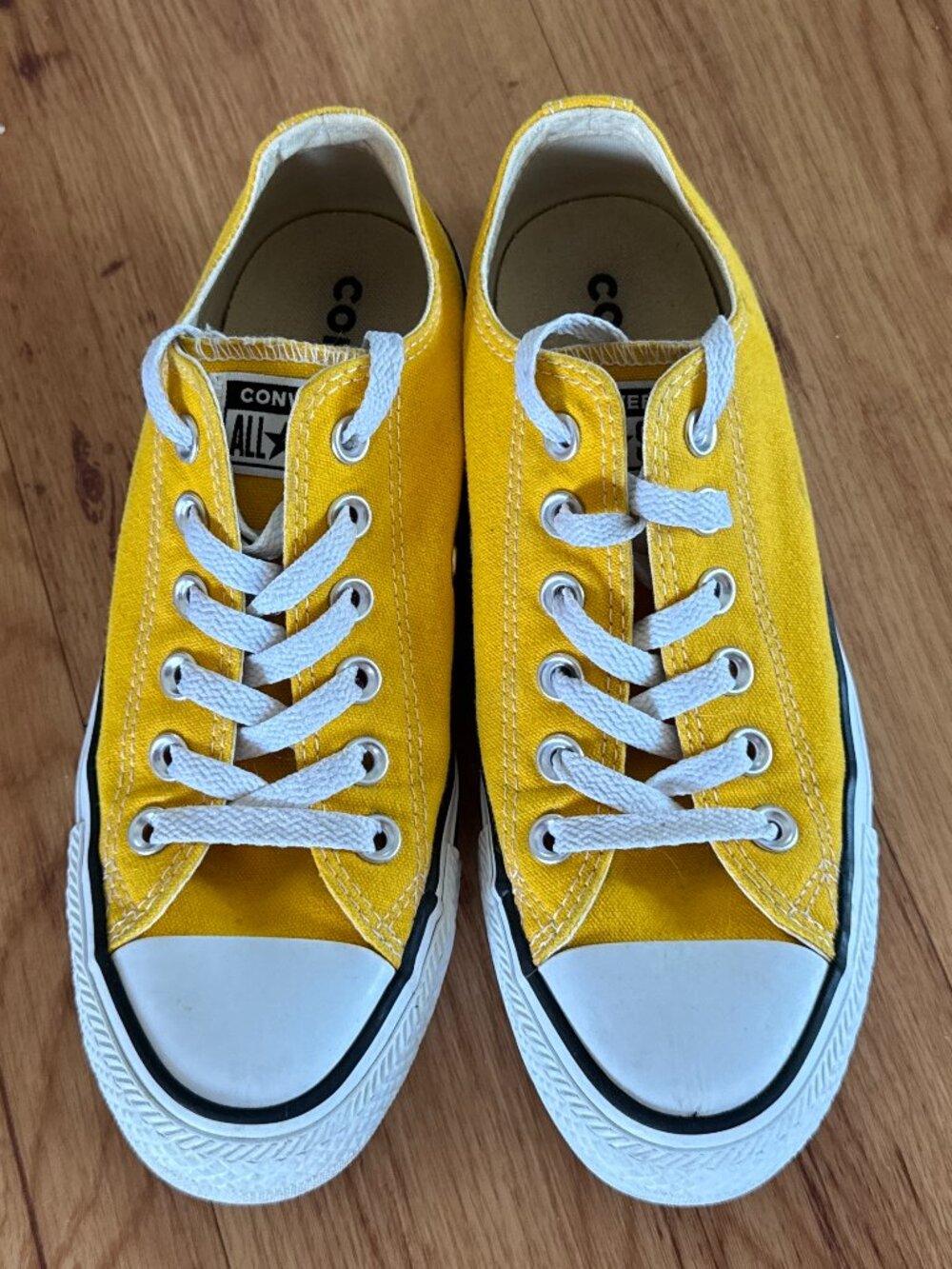 Converse Chuck Taylor All Star Low Yellow Canvas Sneakers 130129F  Size M5 W7
